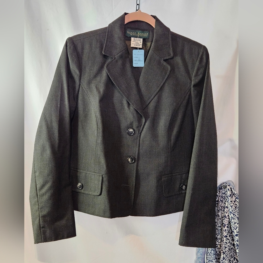 EUC Harve' Benard Women's Dark Gray/Black 2 Pocket 3 Button Blazer Size 10